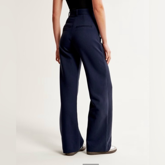 Abercrombie & Fitch Sloane Tailored Pants | Ultra High Rise Wide Leg | Navy 2S - Picture 2 of 13